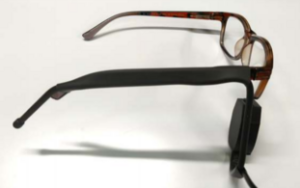 Eye blink switch - contacteur au clignement de paupières - lunettes