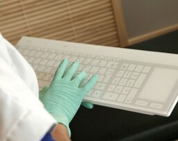 Clavier cabinet dentaire tactile sans fil Slim 921 TACTYS - Dynamique Dentaire