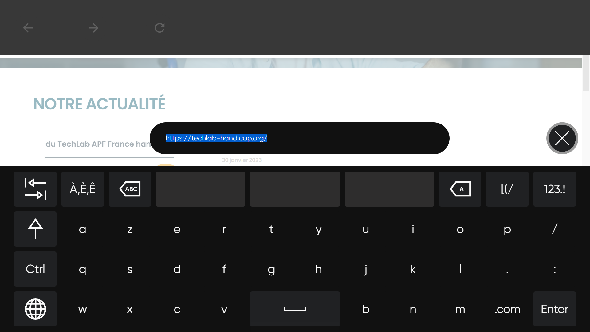 La taille du texte au-dessus du clavier s’ajuste pour optimiser la visibilité du contenu composé