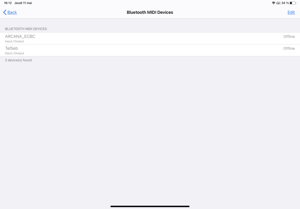 Écran présentant la liste des périphériques MIDI BLE détectés à proximité